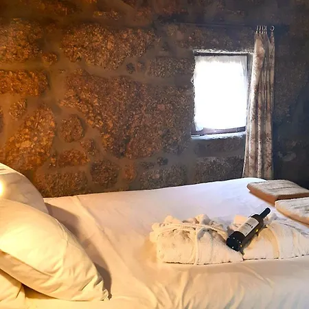 Country house Dream Corner By Waterfalls, 20 Min To Oporto, By Porto With Love Lda