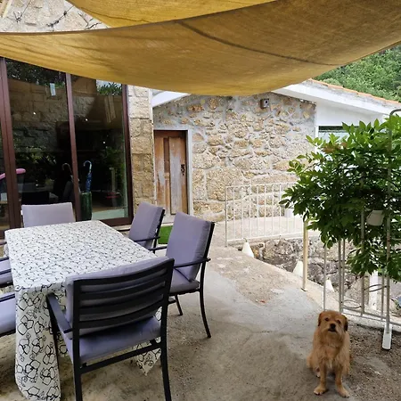 Dream Corner By Waterfalls, 20 Min To Oporto, By Porto With Love Lda *