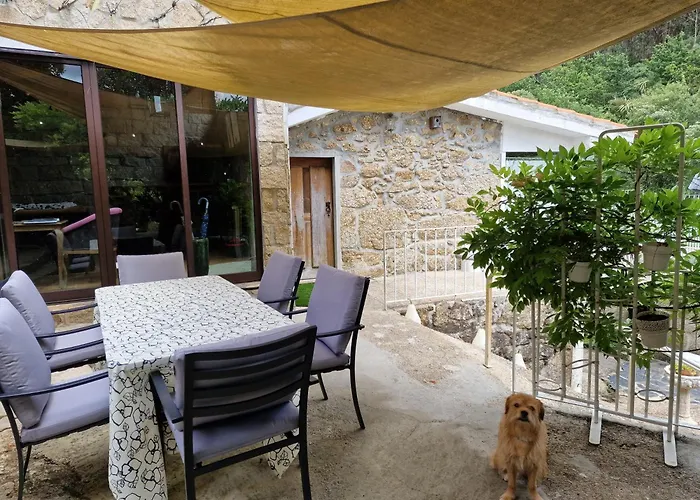 Dream Corner By Waterfalls, 20 Min To Oporto, By Porto With Love Lda *