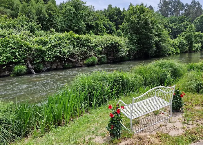 Dream Corner By Waterfalls, 20 Min To Oporto, By Porto With Love Lda Parada (Porto)